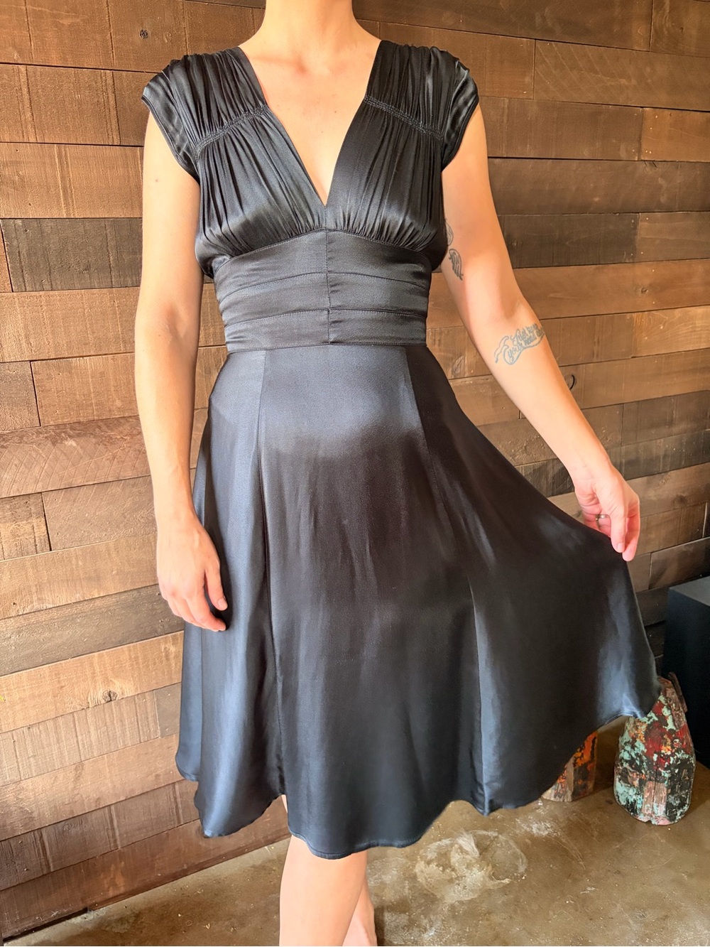 Trashy Diva “1940s Dress” Satin, Fit & Flare Dress - Picture 3 of 6